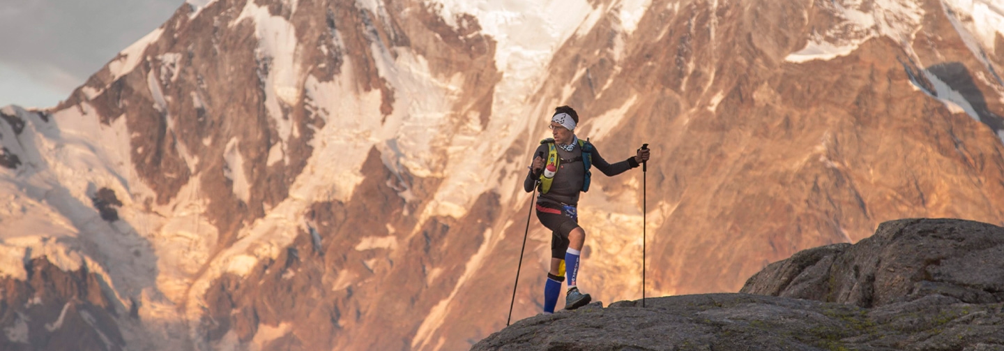 Runner in salita al passo Monte Moro